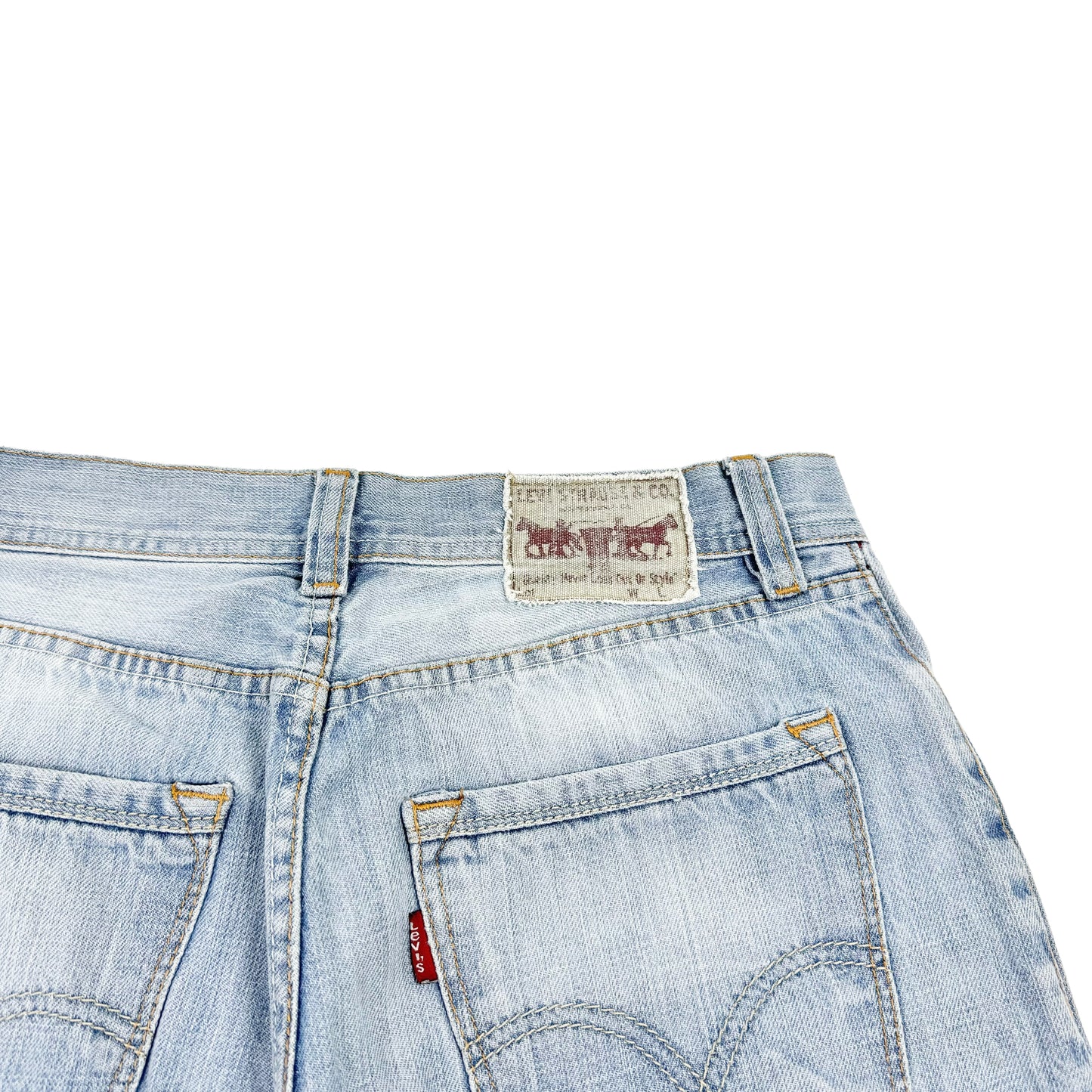 Blugi Levi’s Vintage